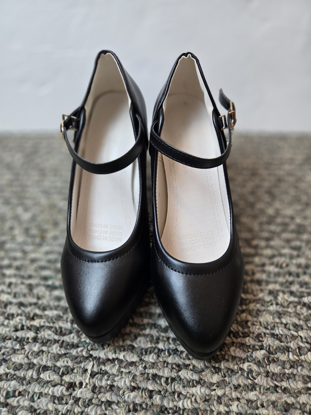 Black Mary Jane Heeled Pumps with Ankle Strap